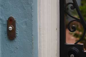 Your Doorbell Isn't Working: What Gives?-st-louis-missouri
